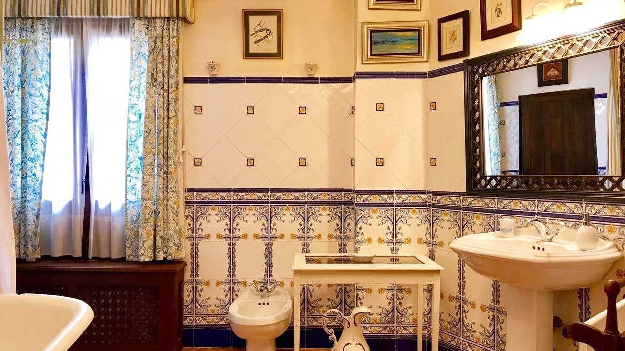 Photo of Bathroom in Beiro