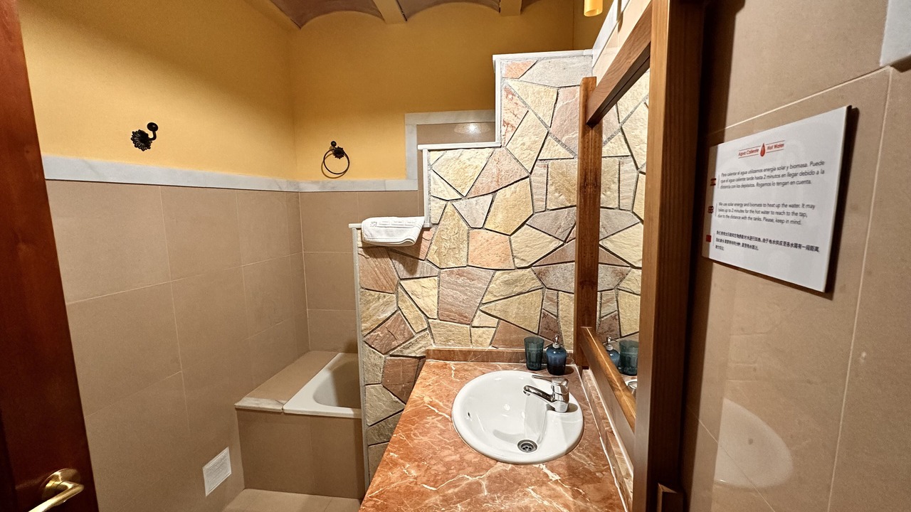 Photo of Bathroom in Benalua de Guadix