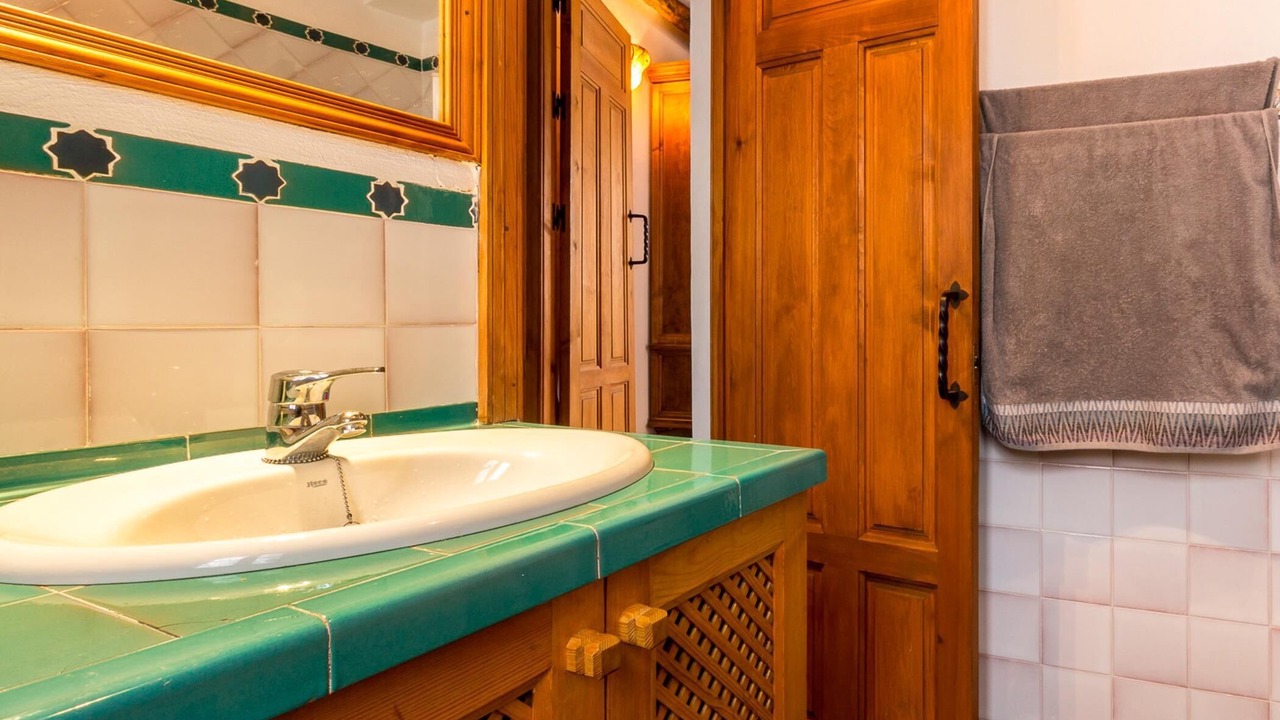 Photo of Bathroom in Albunuelas