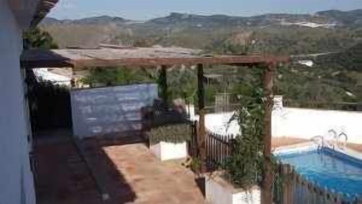 Photo of Outdoor in Algarinejo