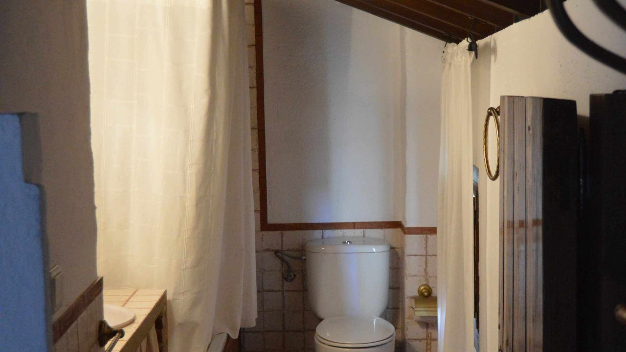 Photo of Bathroom in Algarinejo