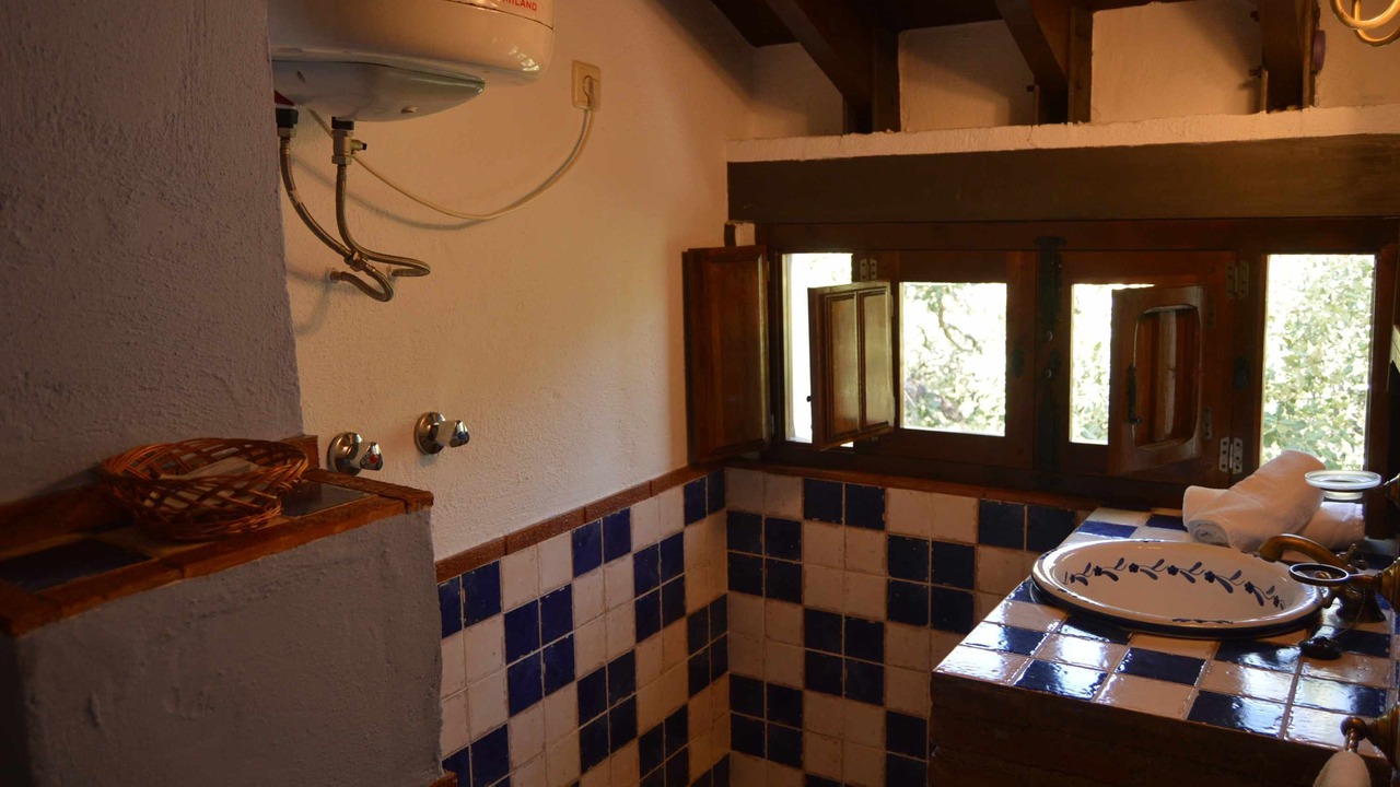 Photo of Bathroom in Algarinejo