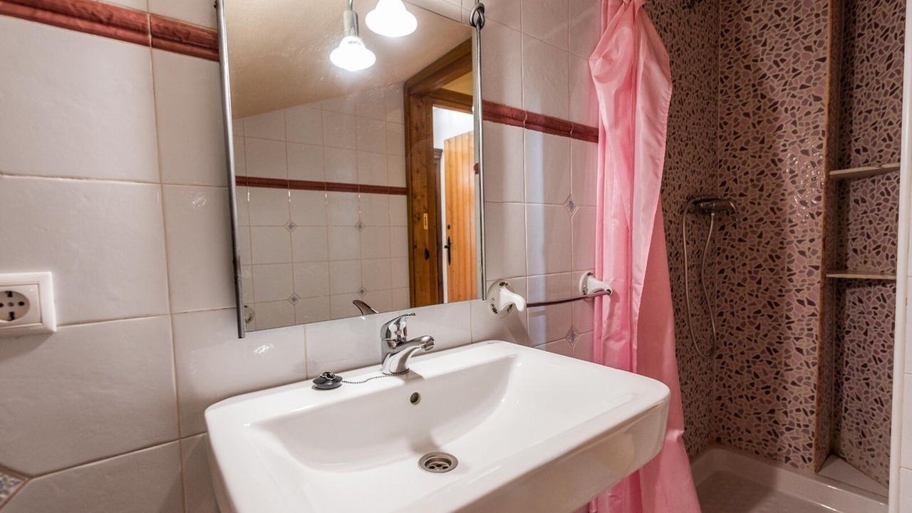 Photo of Bathroom in Niguelas
