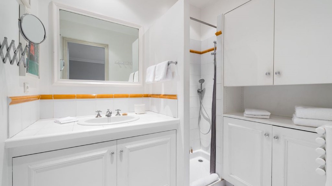 Photo of Bathroom in Figares