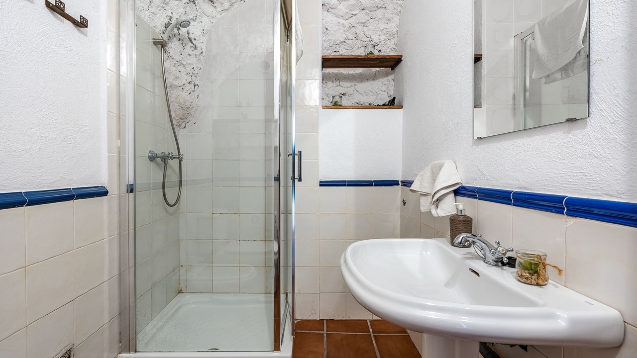 Photo of Bathroom in Sacromonte