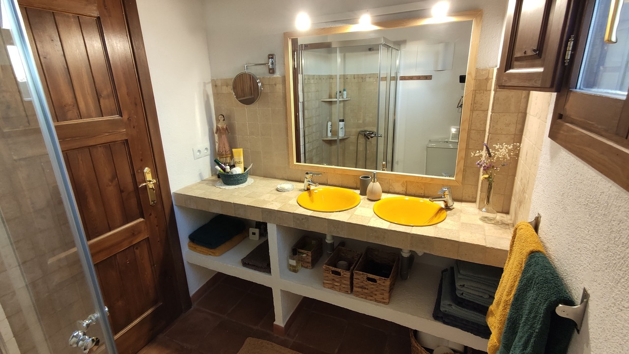 Photo of Bathroom in Niguelas