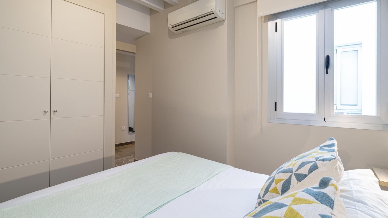 Photo of Bedroom in Central District