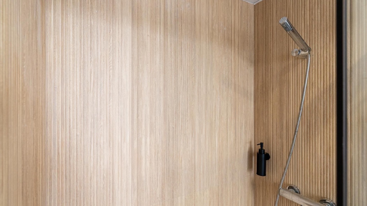 Photo of Bathroom in Central District
