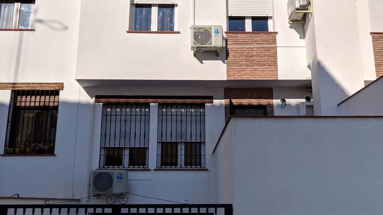 Photo of Outdoor in Melegis