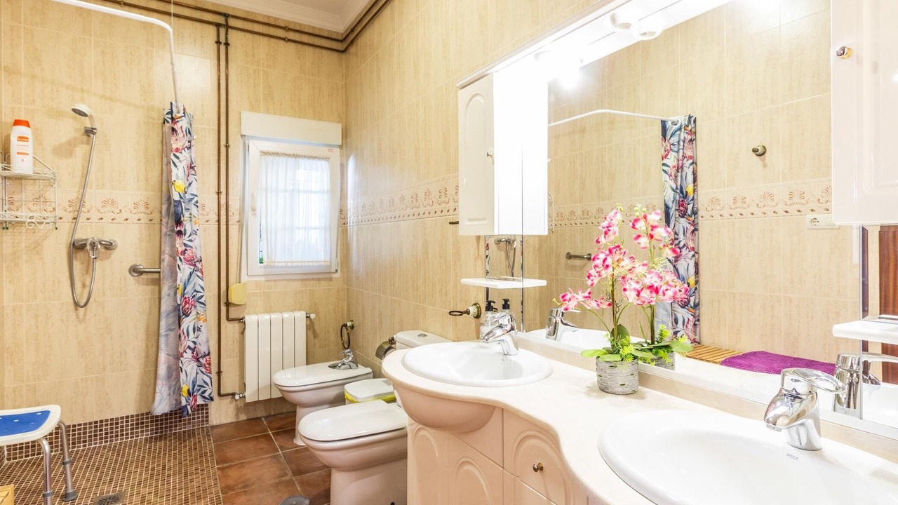 Photo of Bathroom in Durcal