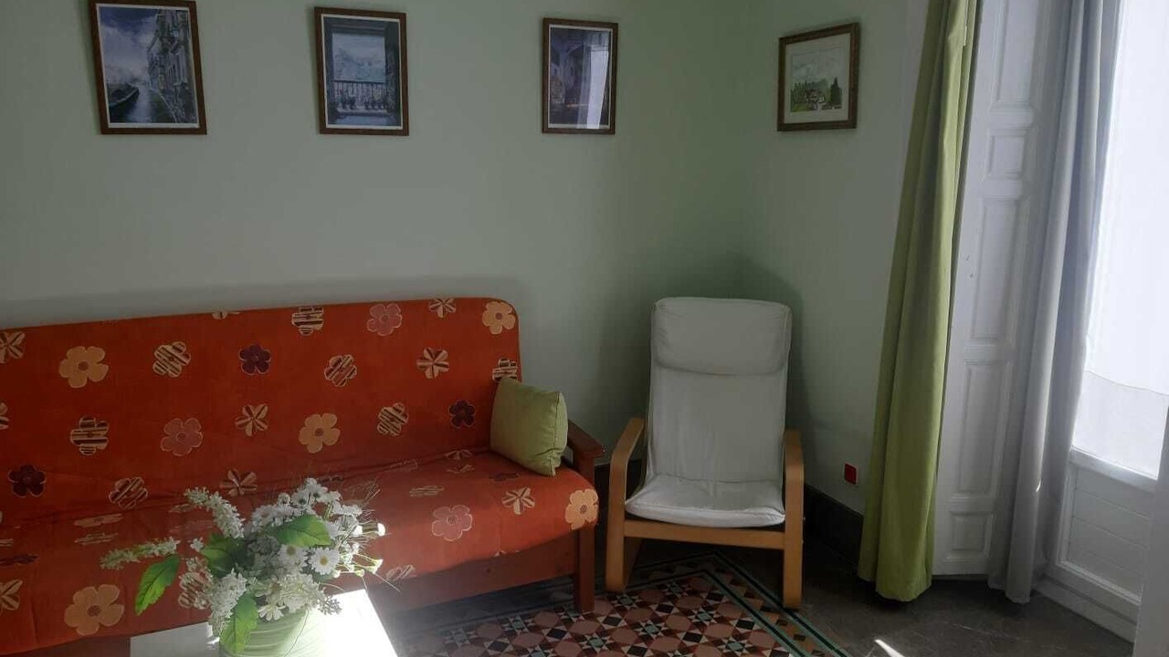 Photo of Livingroom in Central District