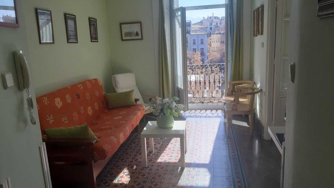 Photo of Livingroom in Central District