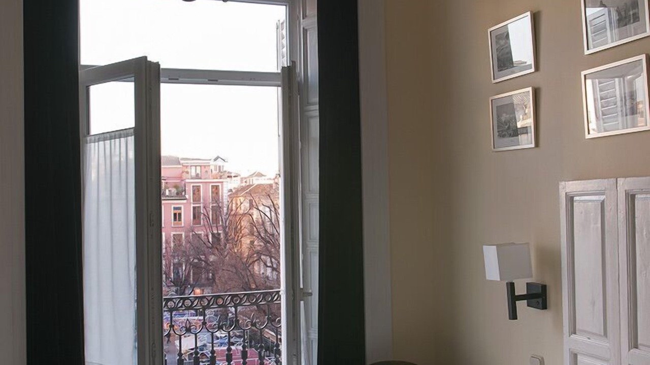 Photo of Bedroom in Central District