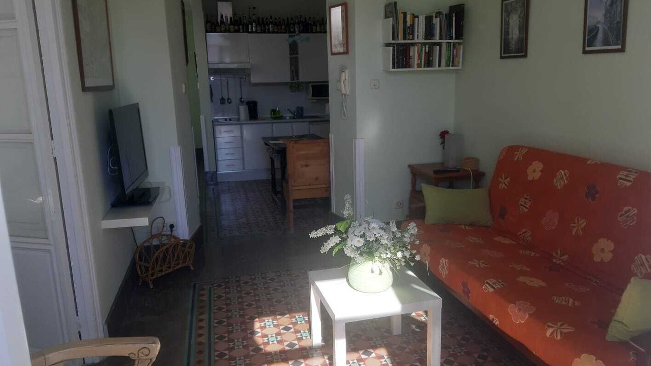 Photo of Livingroom in Central District