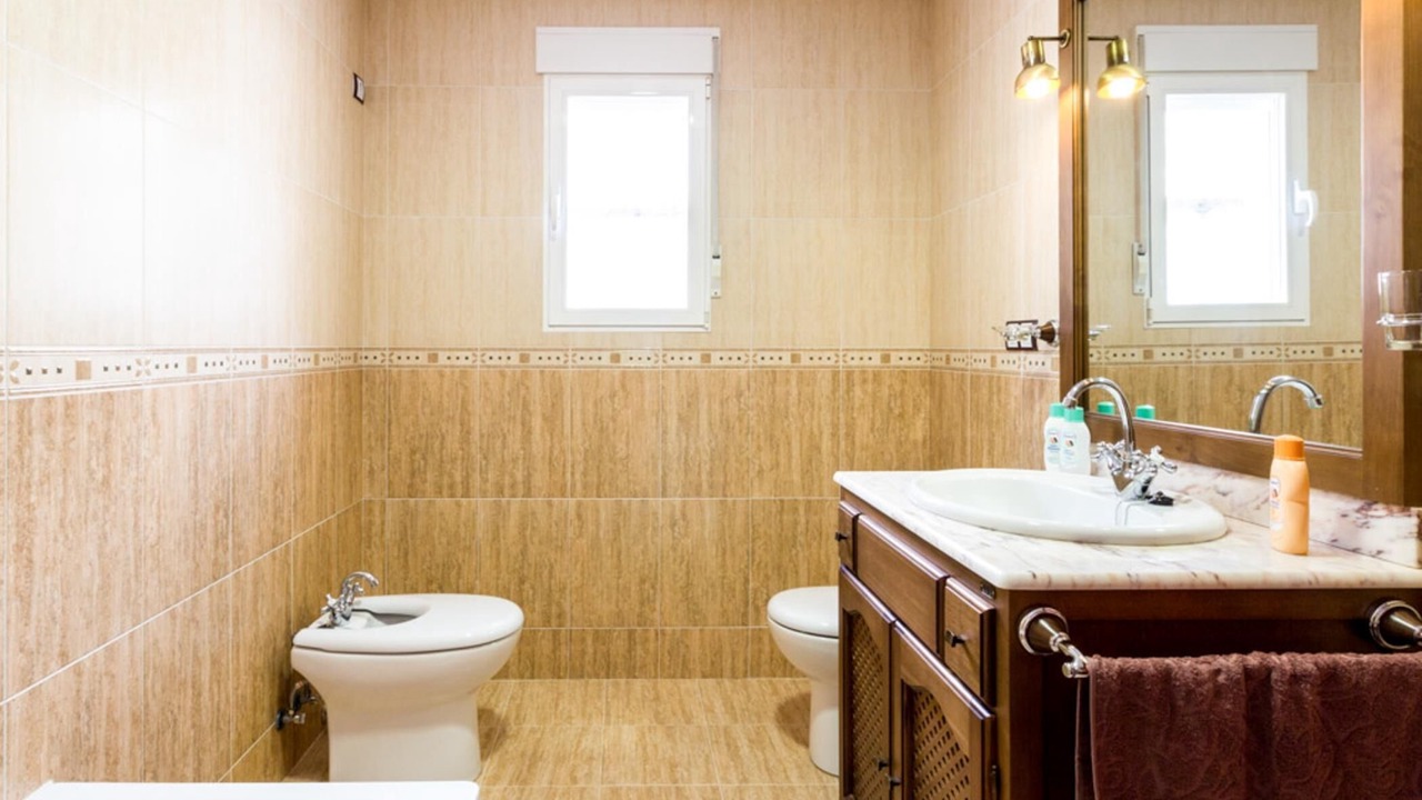 Photo of Bathroom in Niguelas