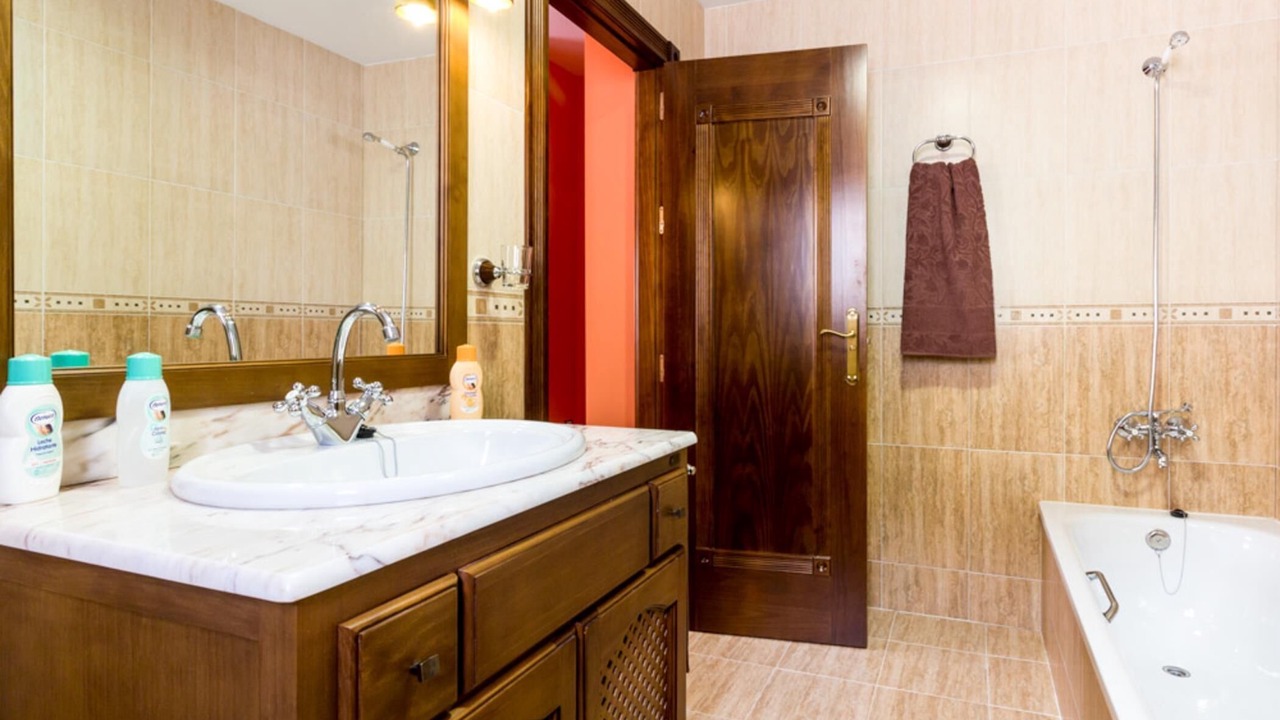 Photo of Bathroom in Niguelas