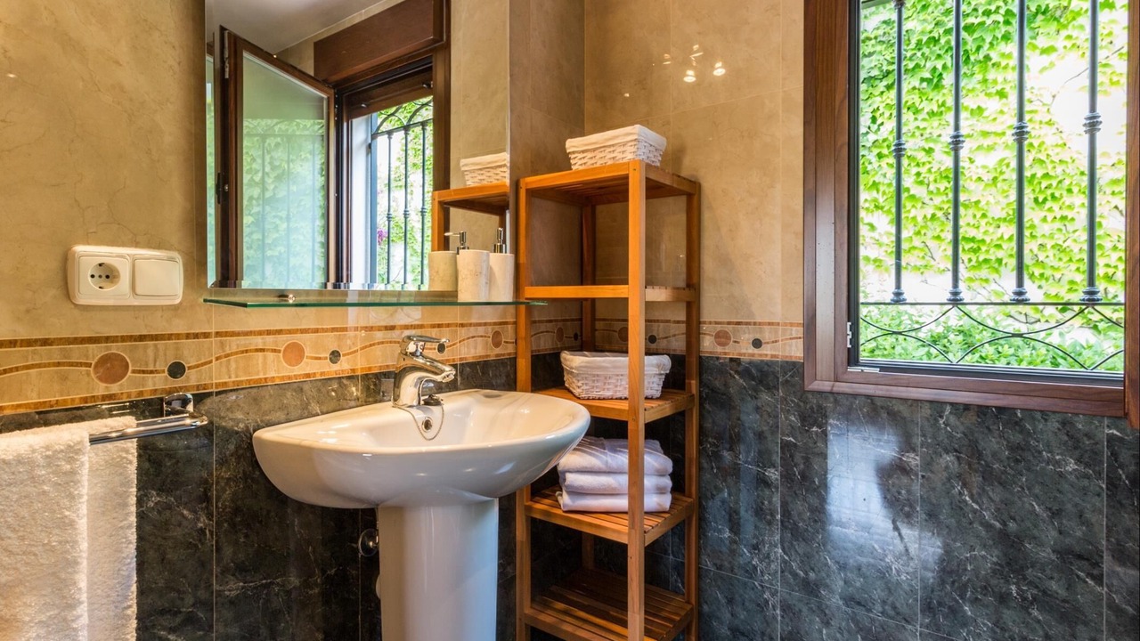 Photo of Bathroom in Conchar