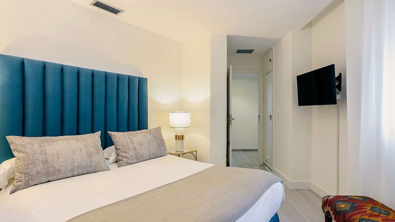 Photo of Bedroom in Central District