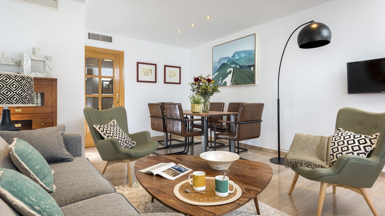 Photo of Livingroom in Central District