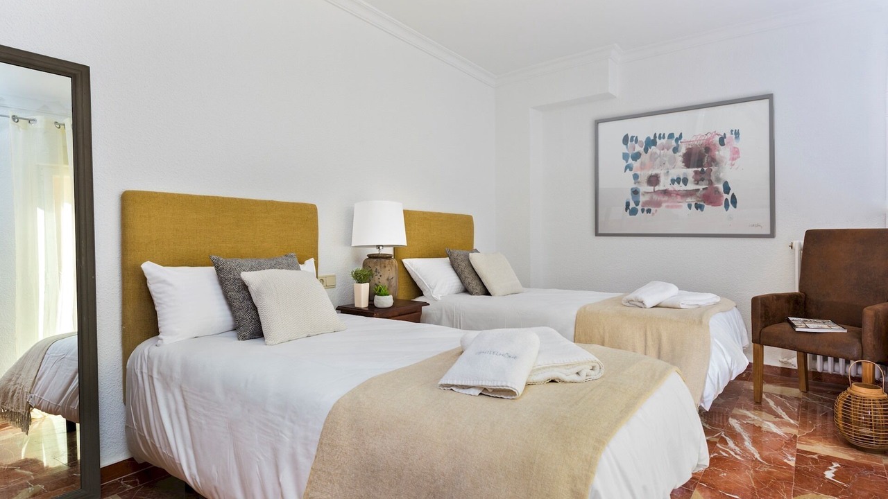 Photo of Bedroom in Central District