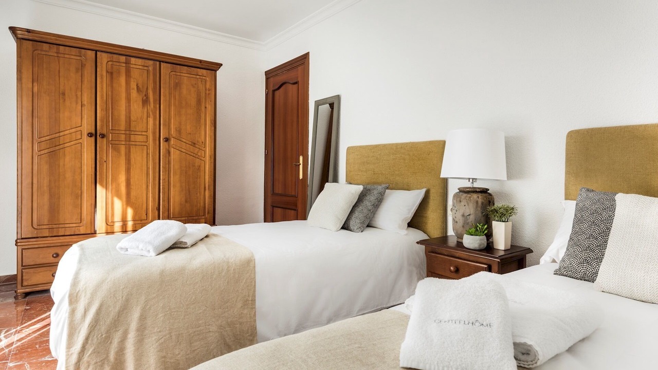 Photo of Bedroom in Central District