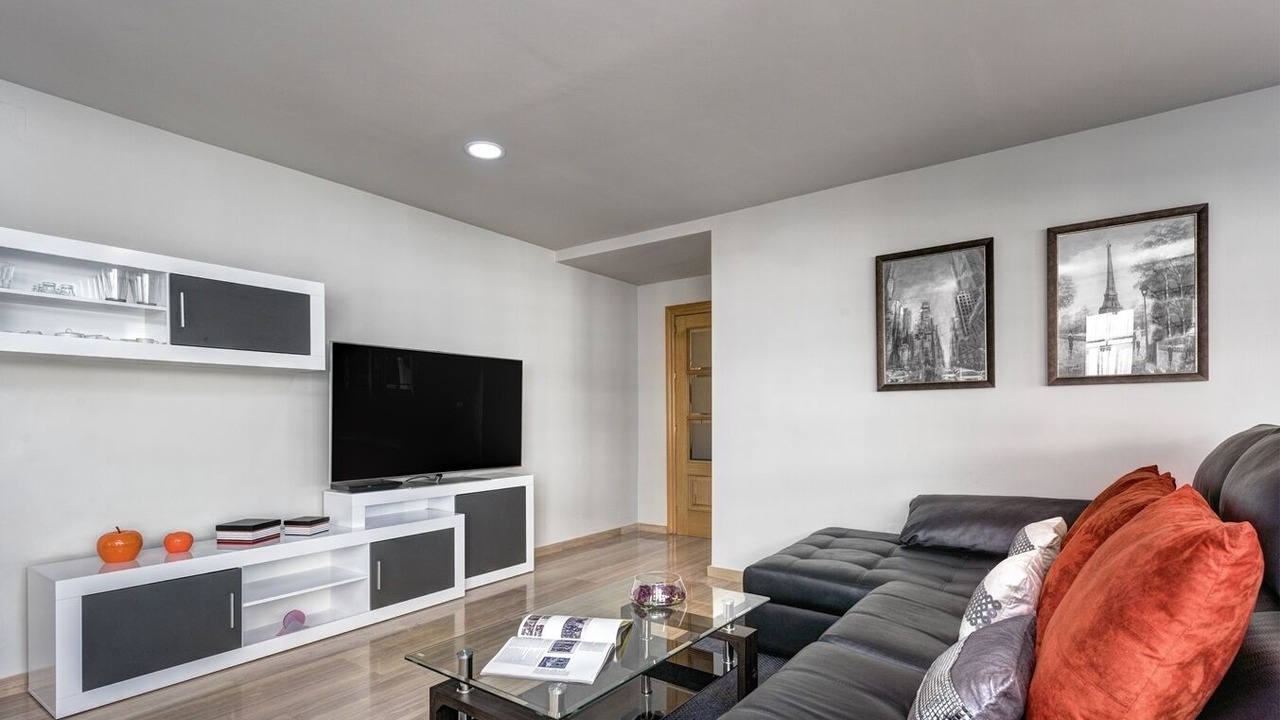 Photo of Livingroom in Central District