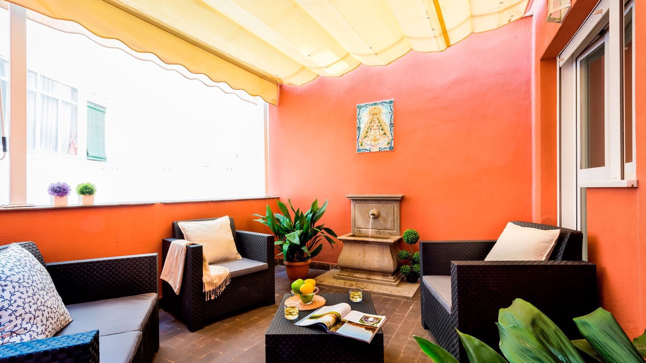 Photo of Patio Balcony in Central District