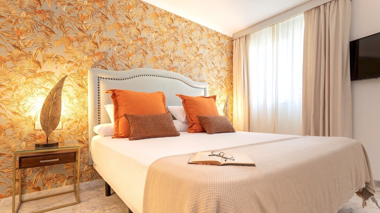 Photo of Bedroom in Central District