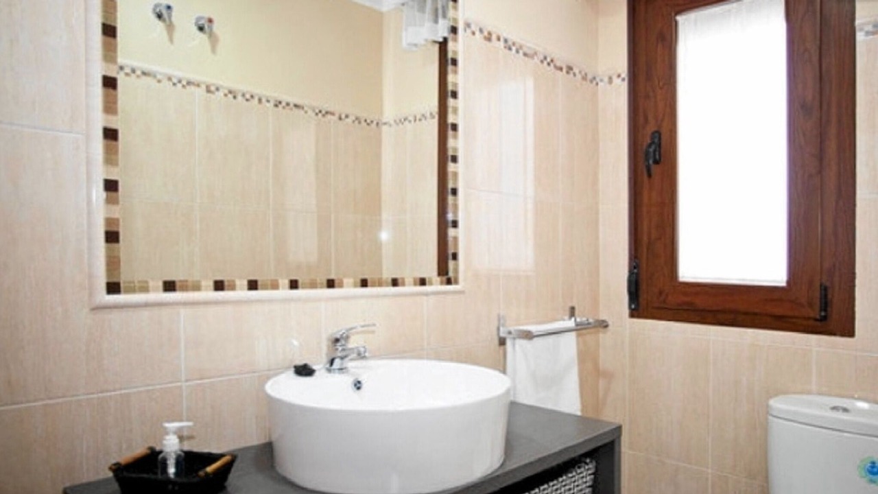Photo of Bathroom in Guevejar