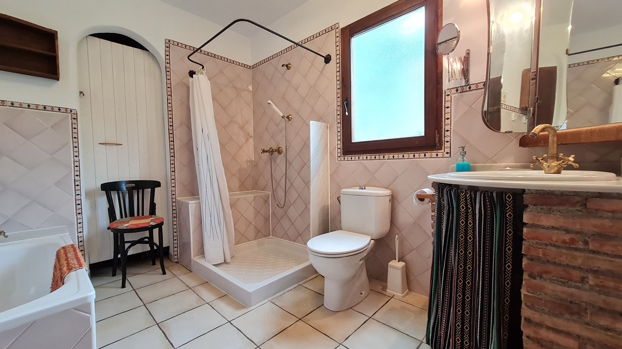 Photo of Bathroom in Orgiva