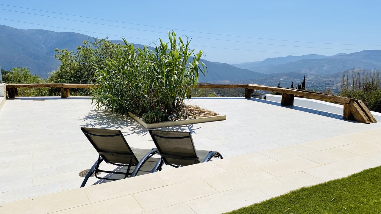 Photo of Outdoor in Carataunas