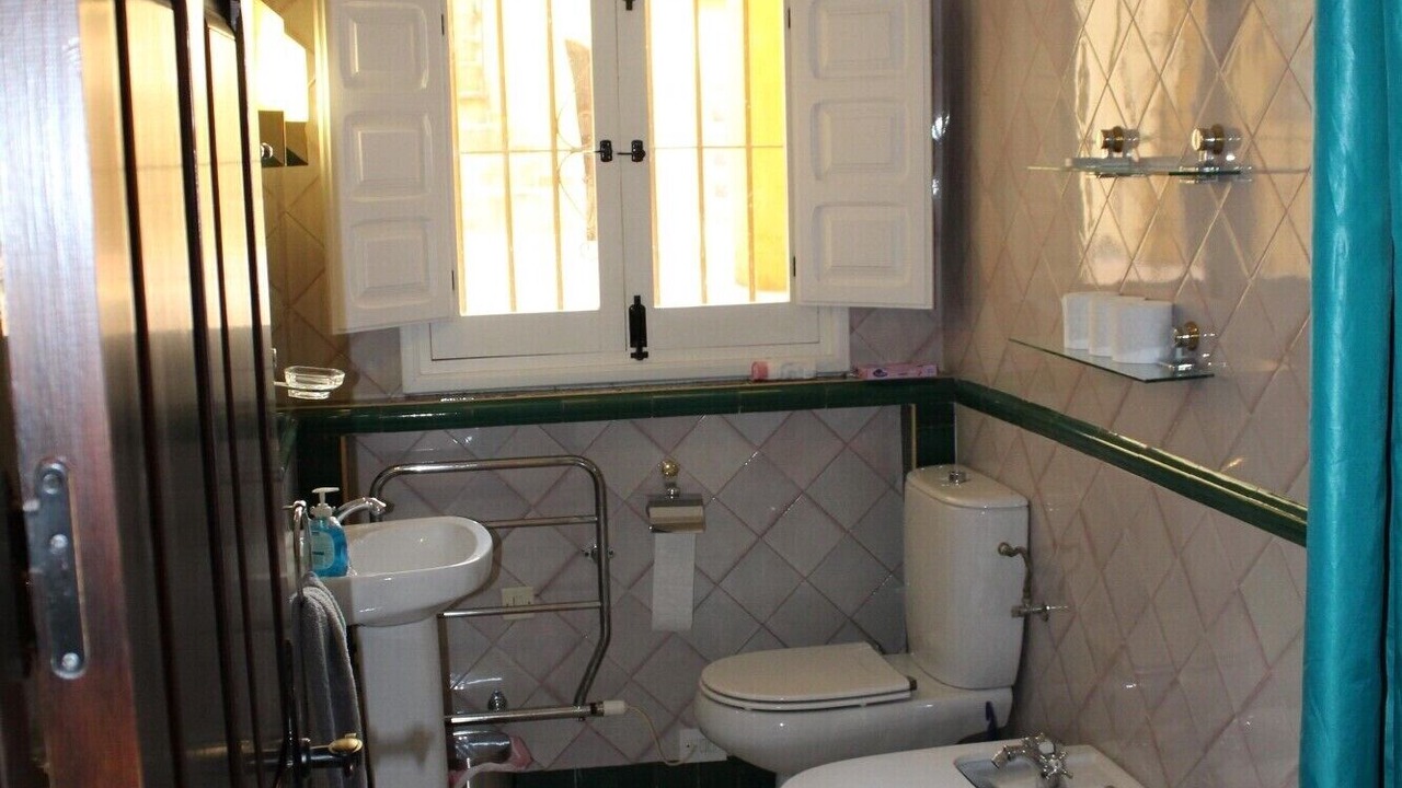 Photo of Bathroom in Orgiva
