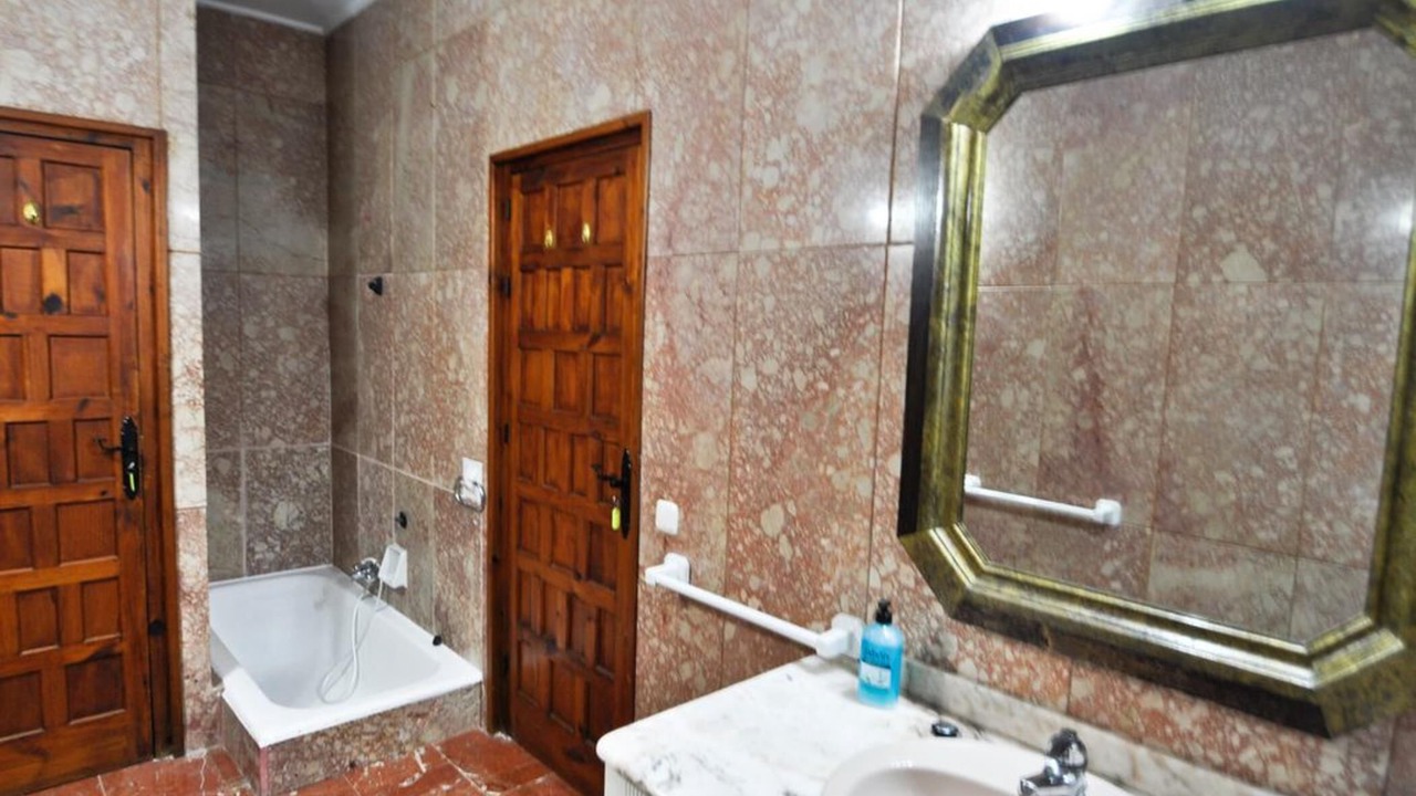 Photo of Bathroom in Velilla-Taramay