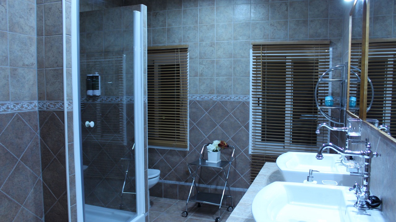 Photo of Bathroom in Nivar