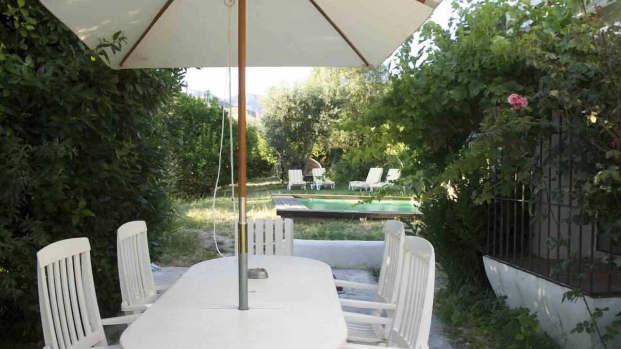 Photo of Outdoor in Melegis
