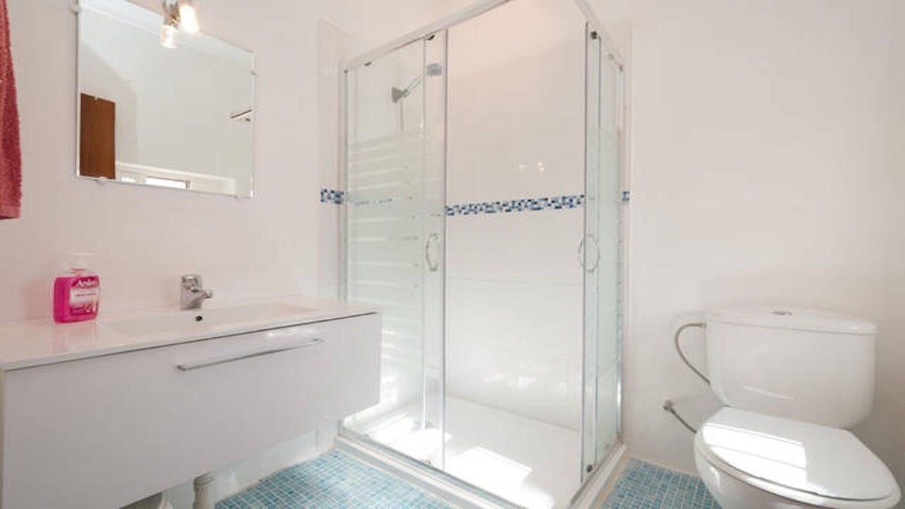 Photo of Bathroom in Jatar