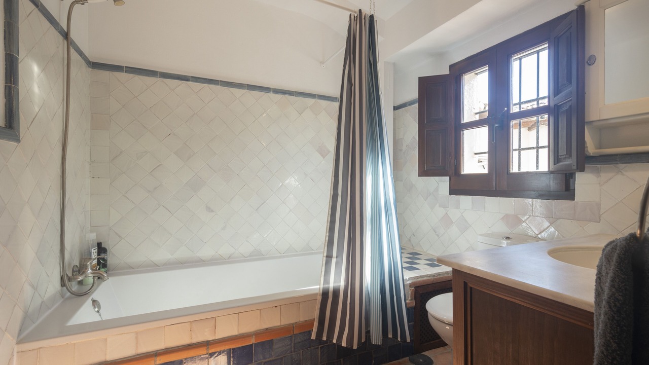Photo of Bathroom in Beiro