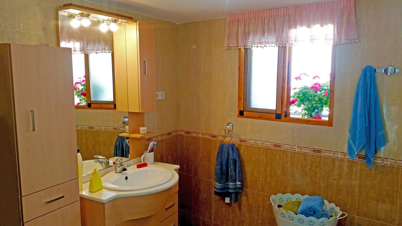 Photo of Bathroom in Orgiva