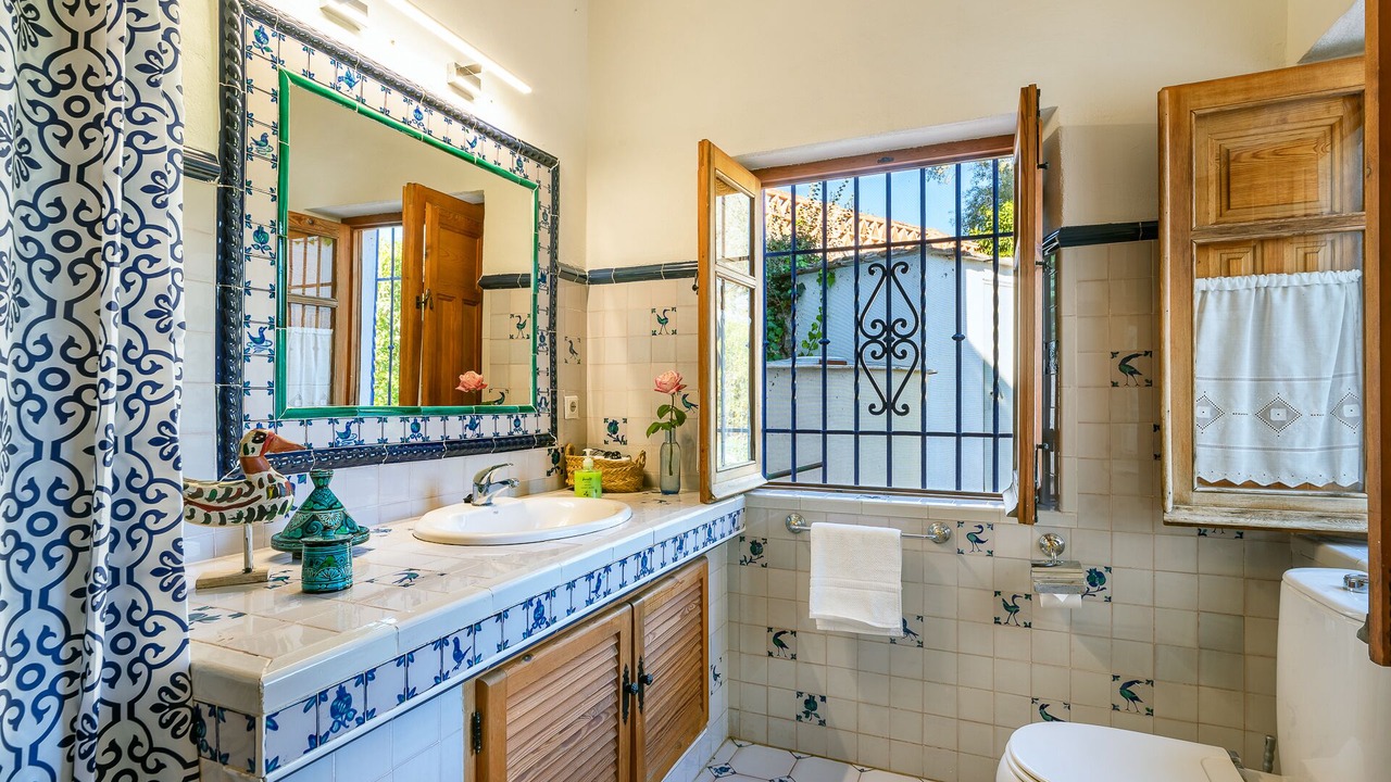 Photo of Bathroom in Orgiva