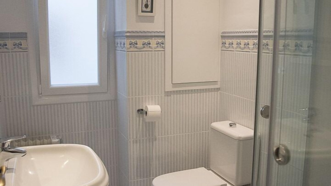 Photo of Bathroom in Genil