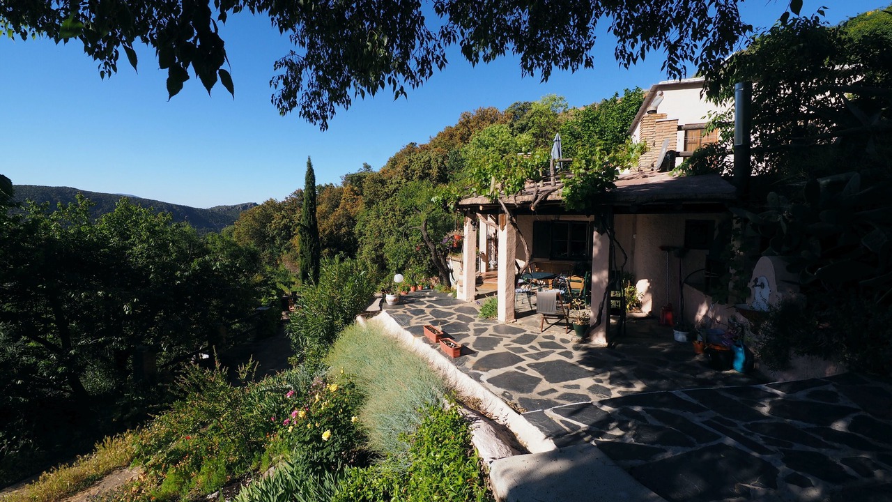 Photo of Patio Balcony in Pitres