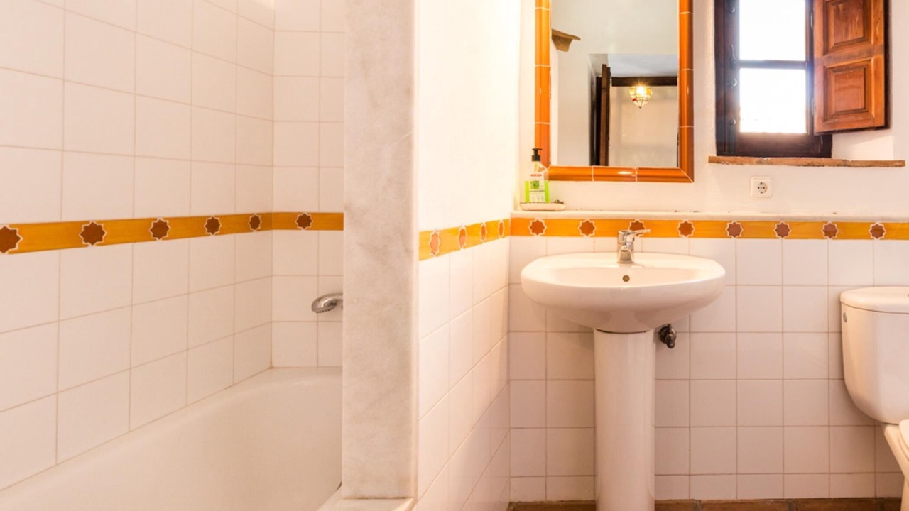 Photo of Bathroom in Pinos del Valle