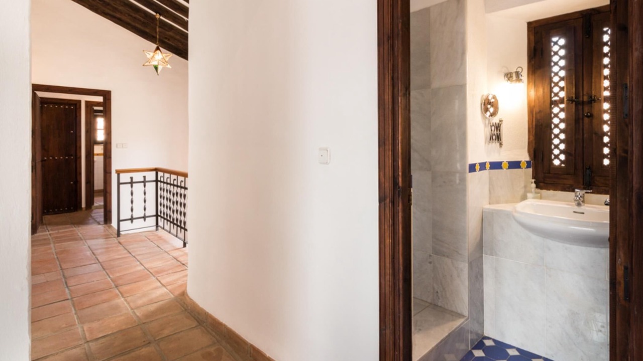 Photo of Bathroom in Pinos del Valle