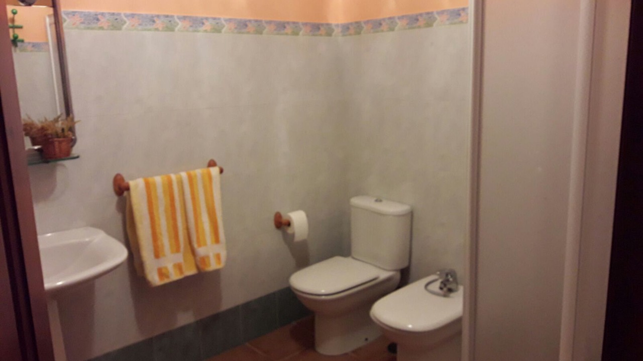 Photo of Bathroom in Cullar Vega