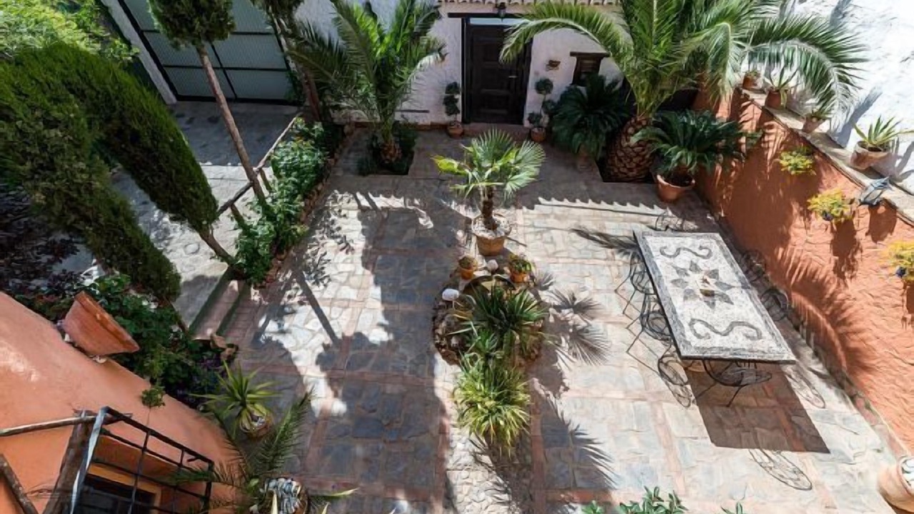 Photo of Patio Balcony in Niguelas