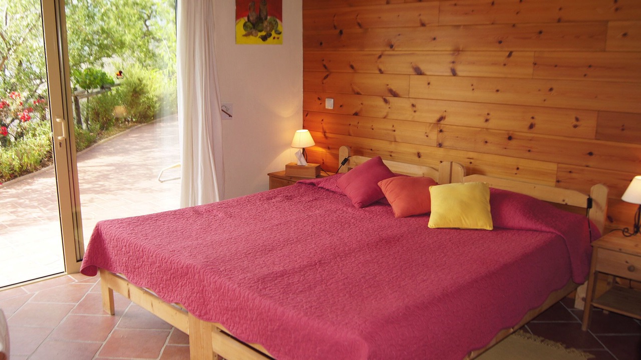 Photo of Bedroom in Jete