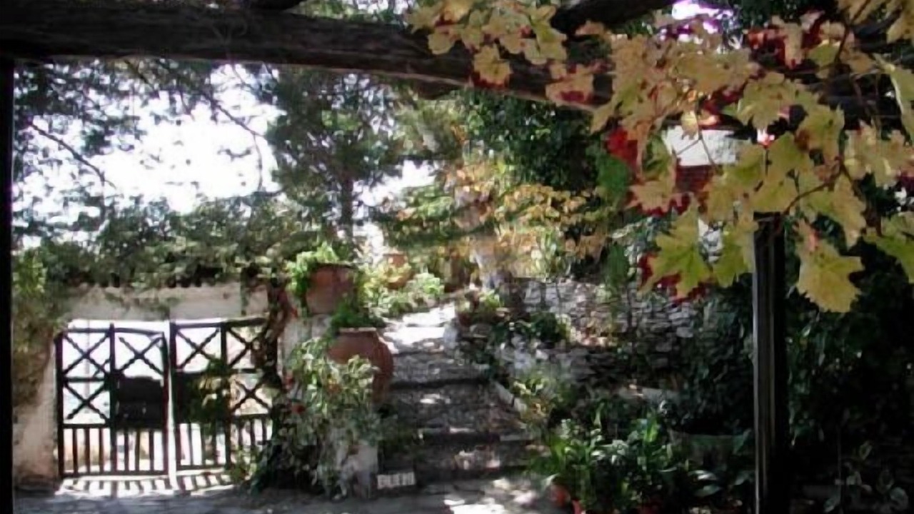 Photo of Outdoor in Laroles