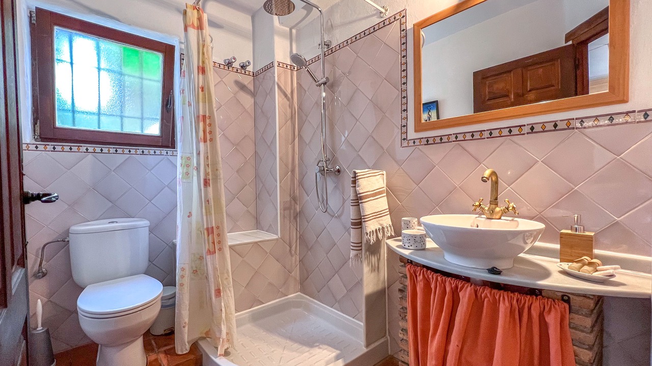Photo of Bathroom in Orgiva