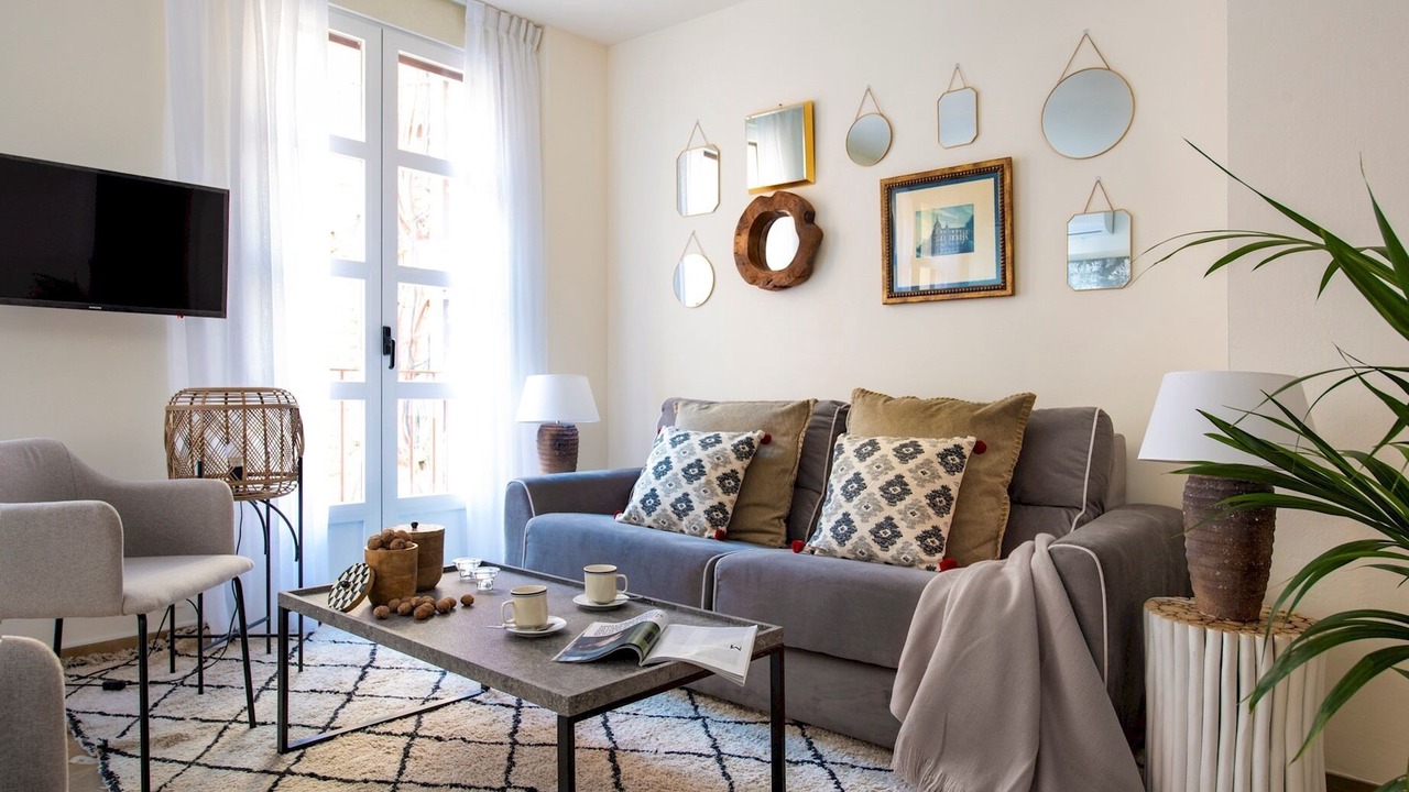 Photo of Livingroom in Central District