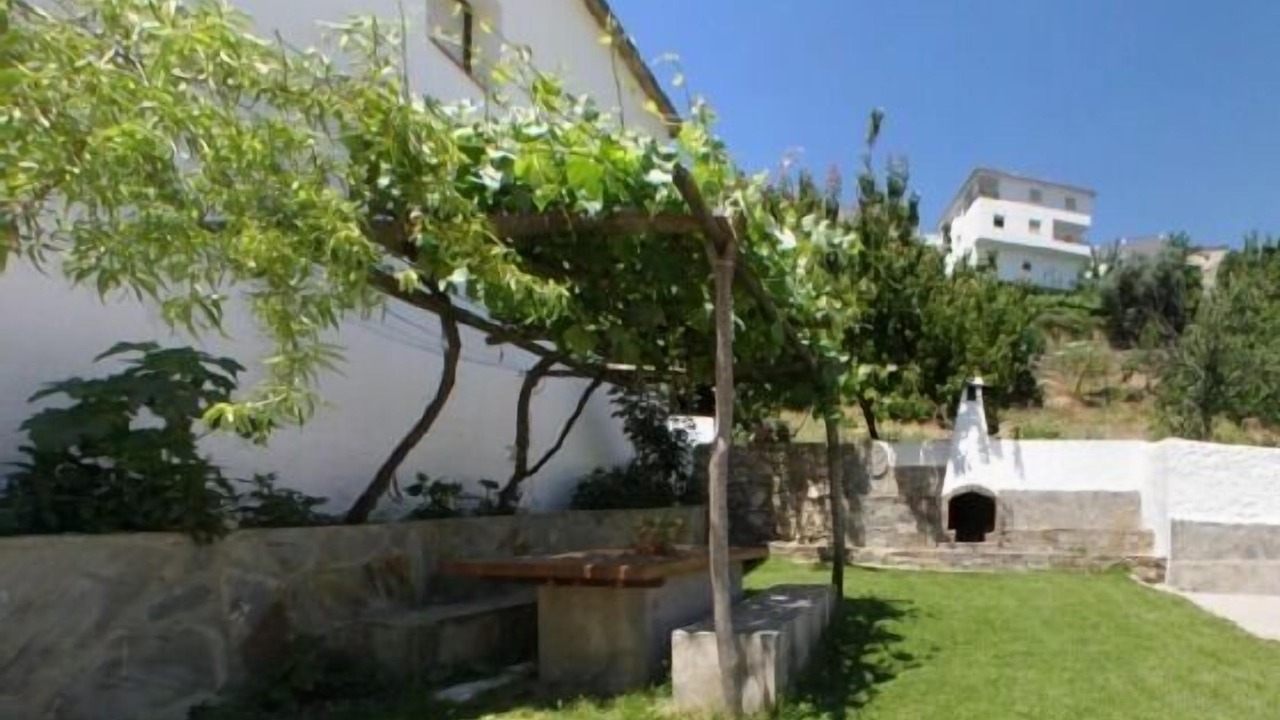 Photo of Outdoor in Mecina Bombaron